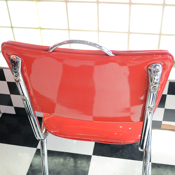 [Coca-Cola] V-Chair / [コカコーラ] ブイチェア ロゴ入り椅子