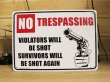 看板/プラサインボード 撃たれますよ No Trespassimg Violators will be Shot