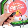 画像5: [送料無料] 壁掛け時計 Coca-Cola コカコーラ ネオンクロック(ブラック/グリーン)
